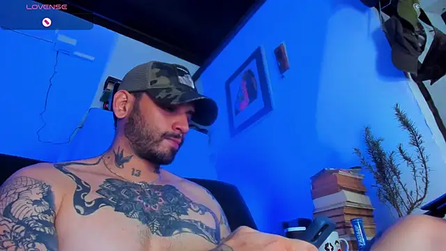 CamiloGray  online show from February 25, 2025, 7:03 pm