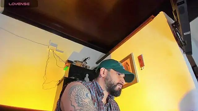 CamiloGray  online show from September 10, 2025, 1:22 pm