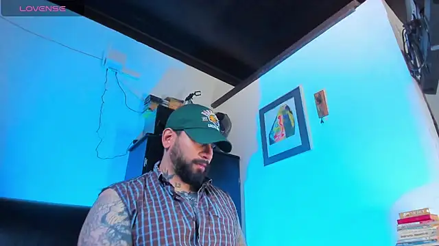 CamiloGray  online show from September 15, 2025, 3:23 pm