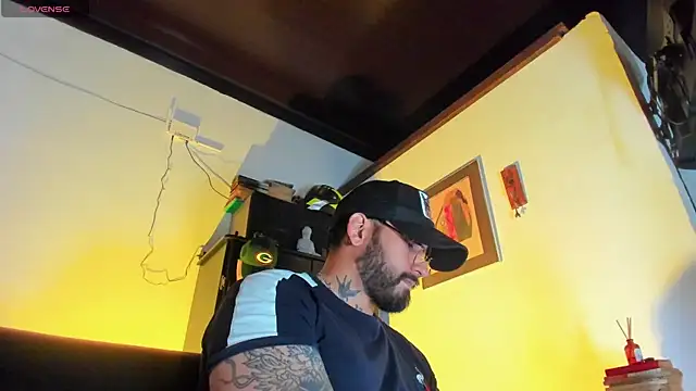 CamiloGray  online show from December 2, 2025, 1:50 pm