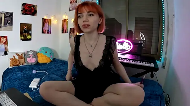 Snapshot of olivka-flower chatting on June 3, 2026, 8:36 pm olivka-flower online show from June 3, 2026, 8:36 pm