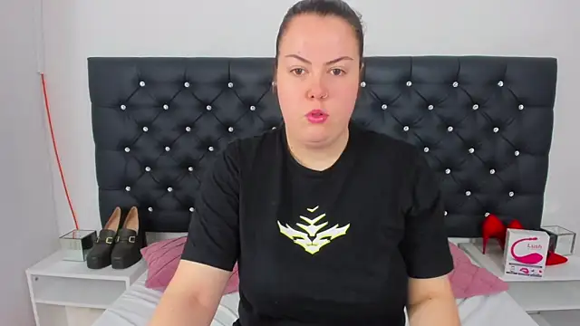 EvaLick online show from December 23, 2024, 6:22 am