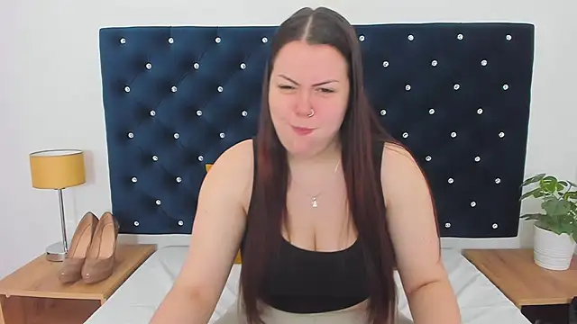 EvaLick online show from February 25, 2025, 6:03 am