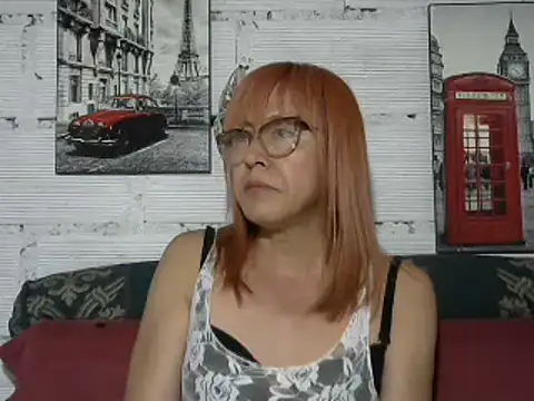 divahot08 online show from February 6, 2025, 9:38 pm