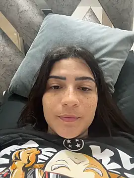 Snapshot of cutesarah_ chatting on January 18, 2025, 1:30 am cutesarah  online show from January 18, 2025, 1:30 am