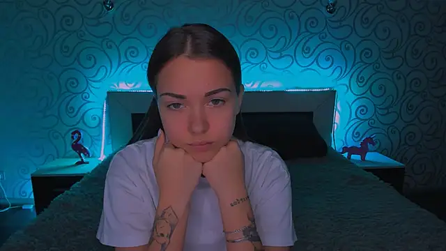 AlexaBarkley online show from December 12, 2024, 6:25 am