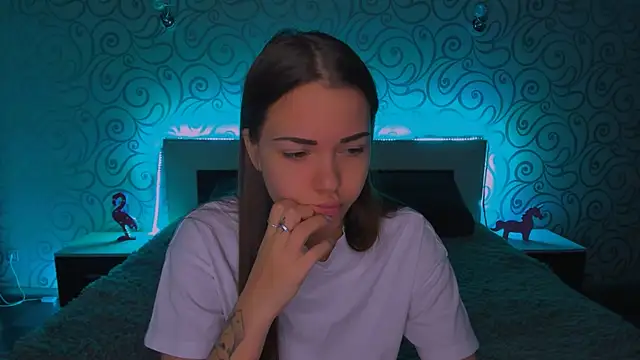 AlexaBarkley online show from December 15, 2024, 3:13 am