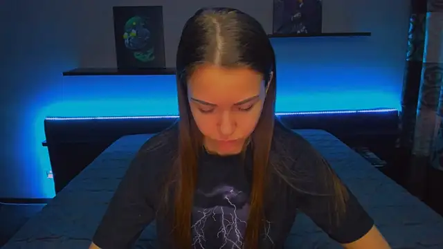 AlexaBarkley online show from December 31, 2024, 3:01 am