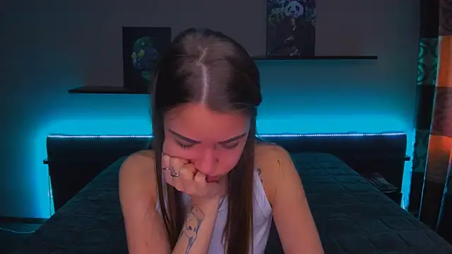 AlexaBarkley online show from March 21, 2025, 3:12 am