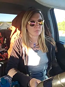 SheIsSomething online show from February 21, 2026, 12:22 am