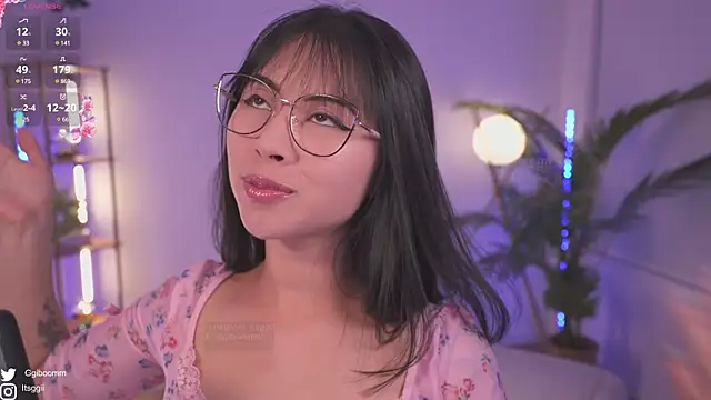 Snapshot of Gigi_ohlala chatting on January 12, 2025, 3:07 am Gigi ohlala online show from January 12, 2025, 3:07 am