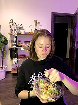 sweetest pie online show from December 4, 2024, 6:17 pm