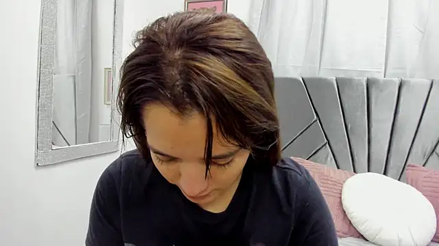 Gretten wright online show from February 6, 2025, 12:05 pm