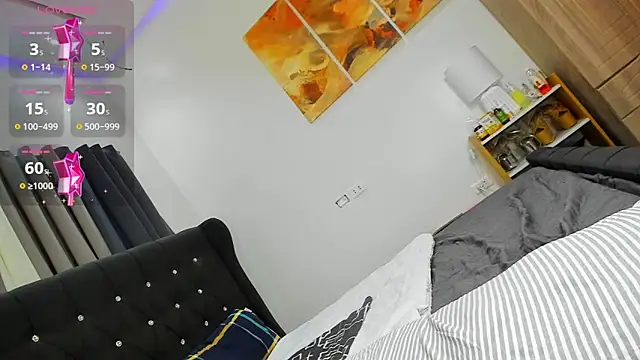 Divine   Eloeura online show from March 11, 2025, 6:08 pm