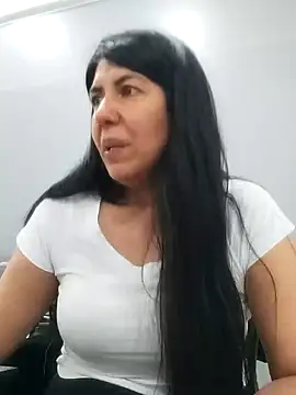 Snapshot of aisha_latina chatting on February 27, 2025, 7:47 pm aisha latina online show from February 27, 2025, 7:47 pm
