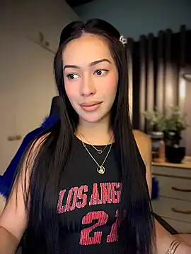Jasmine Elcock online show from April 26, 2026, 11:52 am