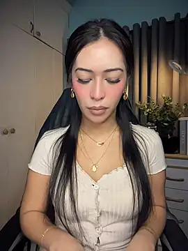 Jasmine Elcock online show from May 5, 2026, 7:44 pm