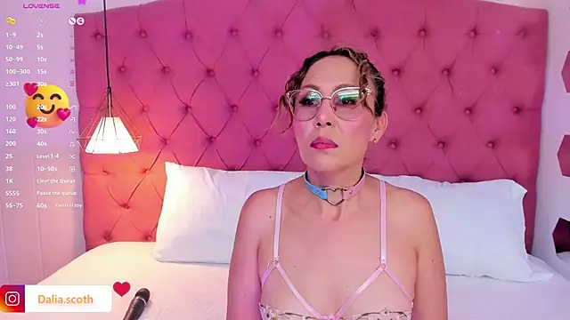 DaliaScoth online show from February 13, 2025, 7:31 pm