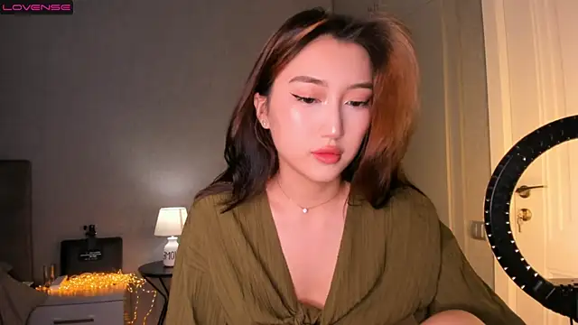 Snapshot of jin__ray chatting on March 5, 2025, 1:28 pm jin  ray online show from March 5, 2025, 1:28 pm