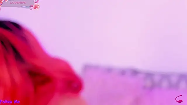 SophieRossi online show from October 9, 2025, 1:20 pm