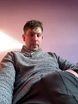 Snapshot of Taxidriver1988 chatting on December 28, 2024, 2:53 pm Taxidriver1988 online show from December 28, 2024, 2:53 pm