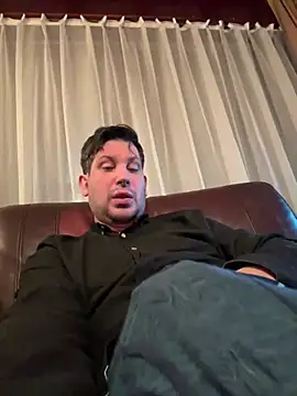 Snapshot of Taxidriver1988 chatting on January 1, 2025, 10:03 pm Taxidriver1988 online show from January 1, 2025, 10:03 pm