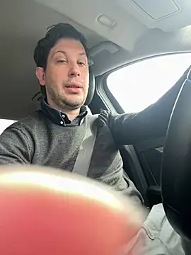 Snapshot of Taxidriver1988 chatting on February 25, 2025, 12:45 pm Taxidriver1988 online show from February 25, 2025, 12:45 pm