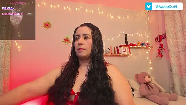 agathaxxx-69 online show from February 7, 2025, 7:38 pm