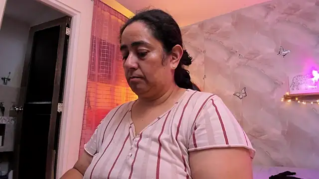 agathaxxx-69 online show from September 27, 2025, 7:41 pm