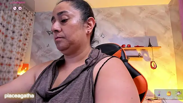 agathaxxx-69 online show from October 16, 2025, 7:37 pm