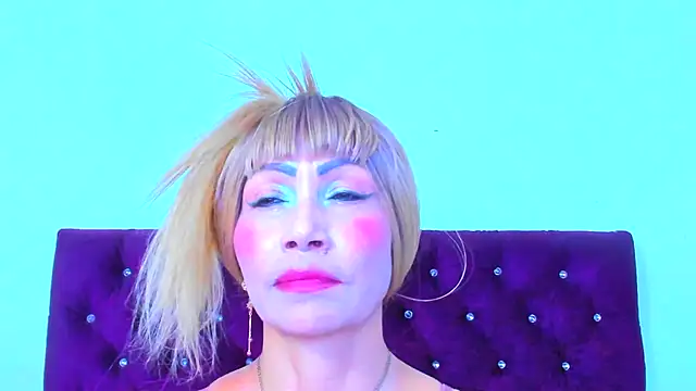 almabeckelt online show from November 12, 2025, 9:47 pm