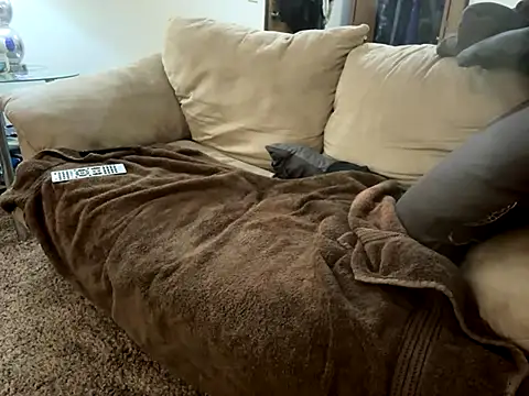 Dannyboybk online show from October 6, 2025, 9:07 am