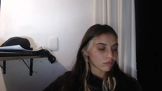 mariecam420 online show from February 14, 2025, 5:41 am