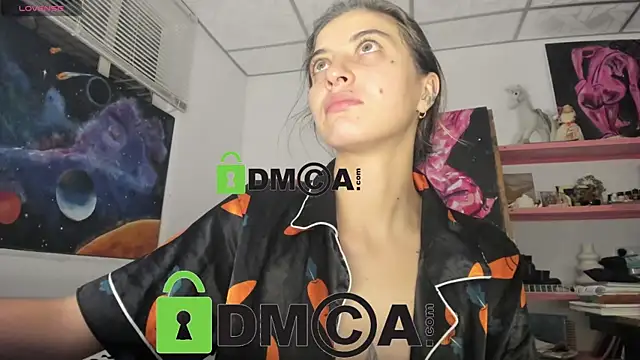 mariecam420 online show from April 17, 2026, 10:40 am