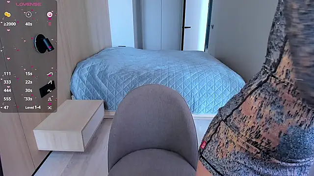 Aquilaris  online show from March 22, 2025, 7:04 am