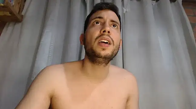 Armando 2002 online show from January 17, 2025, 10:45 pm