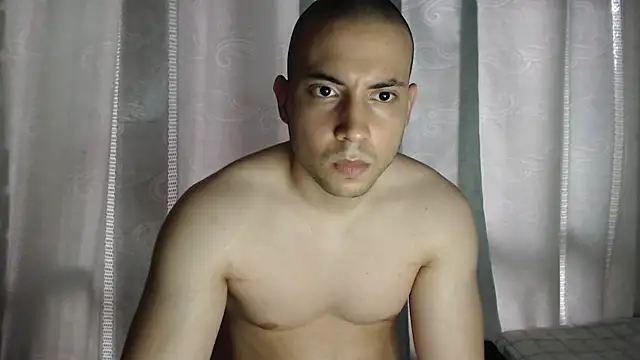 Armando 2002 online show from September 29, 2025, 6:24 pm