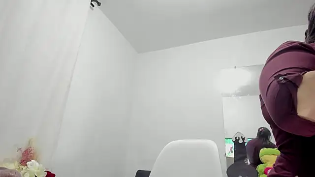 esmeraldamfc online show from March 14, 2025, 12:32 am