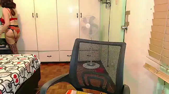 Snapshot of Ezradeliciosa chatting on December 20, 2024, 2:08 am Ezradeliciosa online show from December 20, 2024, 2:08 am