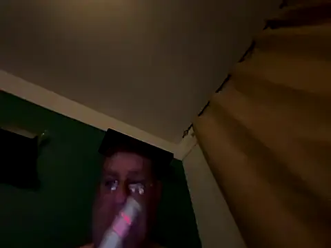 bigboy6880 online show from November 17, 2025, 6:08 am