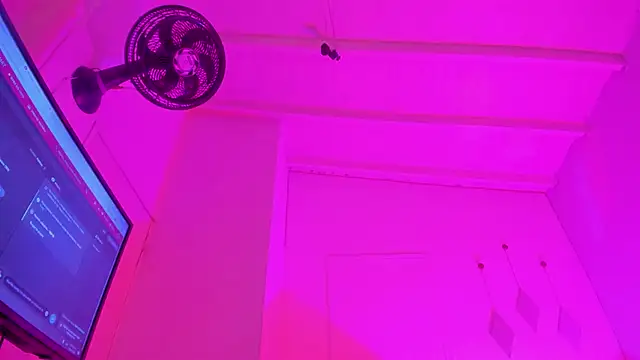 swt-booty online show from September 16, 2025, 5:25 pm