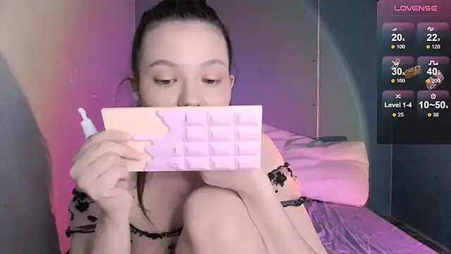 Snapshot of bbycolada chatting on March 10, 2025, 8:23 pm bbycolada online show from March 10, 2025, 8:23 pm