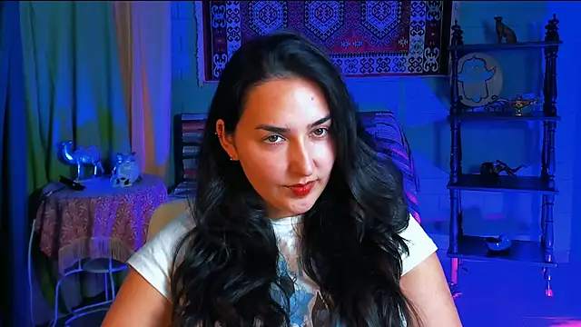 CeceliaJohnson online show from September 16, 2025, 1:23 pm