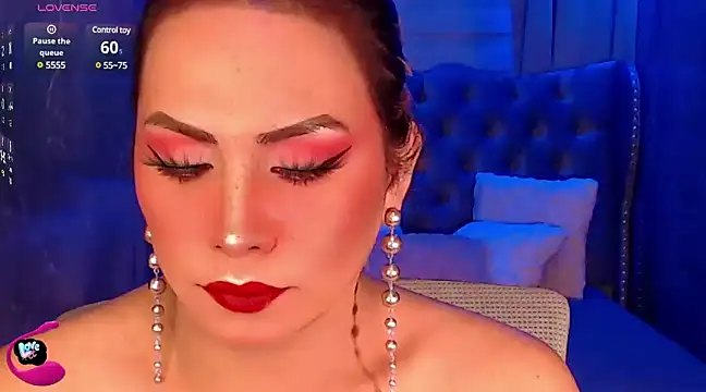 Snapshot of QUEEN_GIAMOORE69 chatting on March 2, 2025, 11:09 pm QUEEN GIAMOORE69 online show from March 2, 2025, 11:09 pm