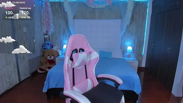 floryn susana online show from February 9, 2026, 9:41 pm