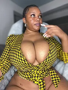 Hyra Ari online show from February 13, 2026, 6:26 pm