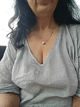 Susannemilf online show from March 11, 2026, 1:55 am