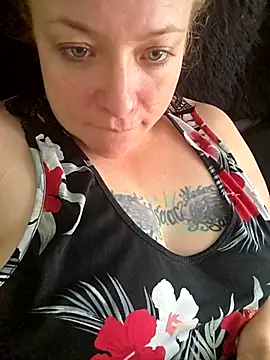 Snapshot of julimonroe chatting on February 20, 2026, 2:28 pm julimonroe online show from February 20, 2026, 2:28 pm