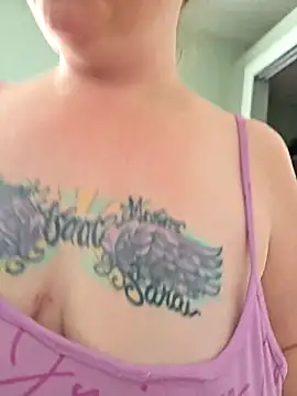 Snapshot of julimonroe chatting on February 26, 2026, 2:49 pm julimonroe online show from February 26, 2026, 2:49 pm