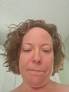 julimonroe online show from June 6, 2026, 3:50 pm